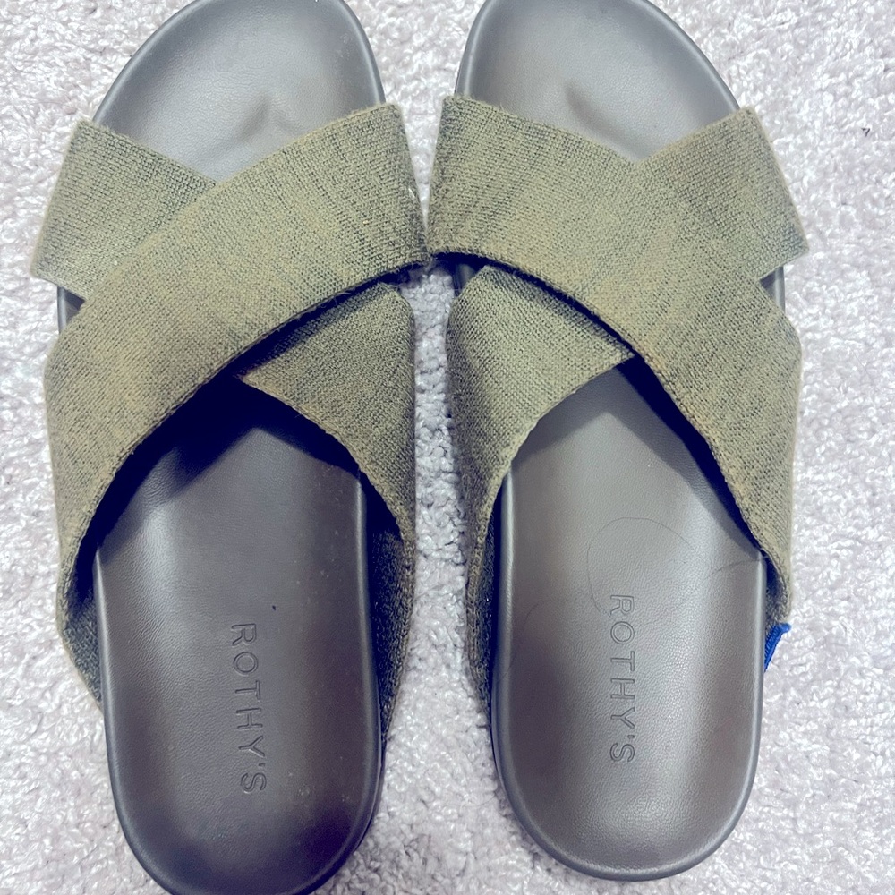 Rothy’s Weekender Slide- Green size 9